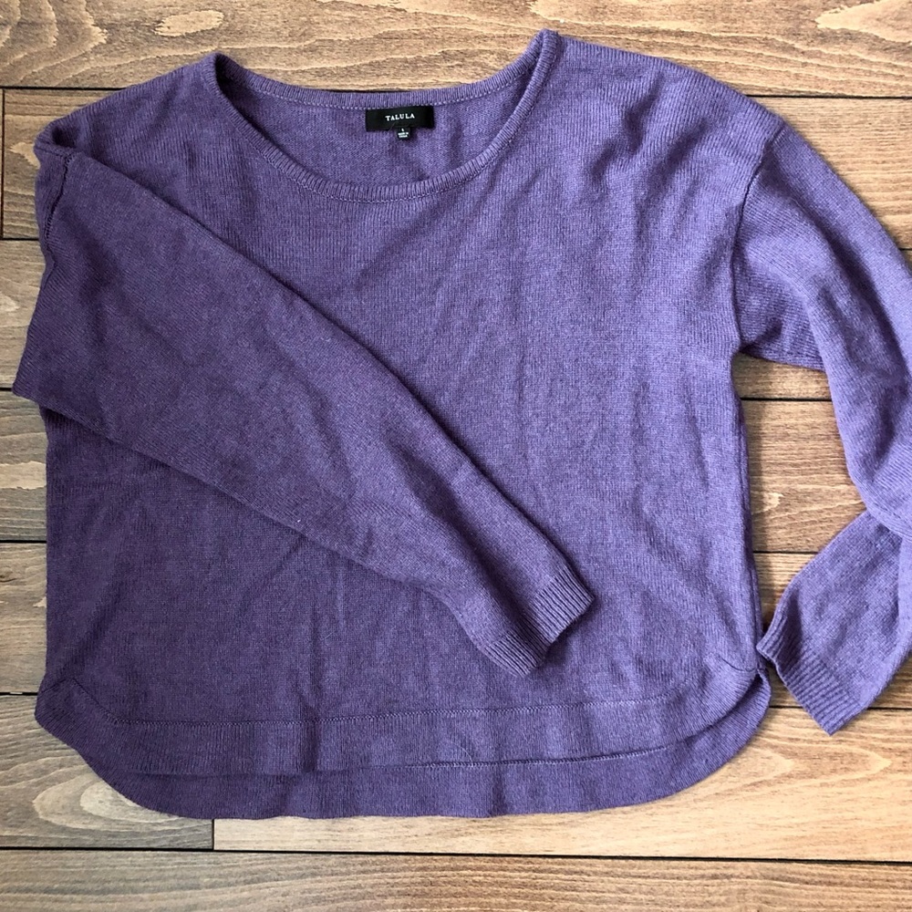 Aritzia Talula high/low hem sweater in cashmere/angora/viscose blend